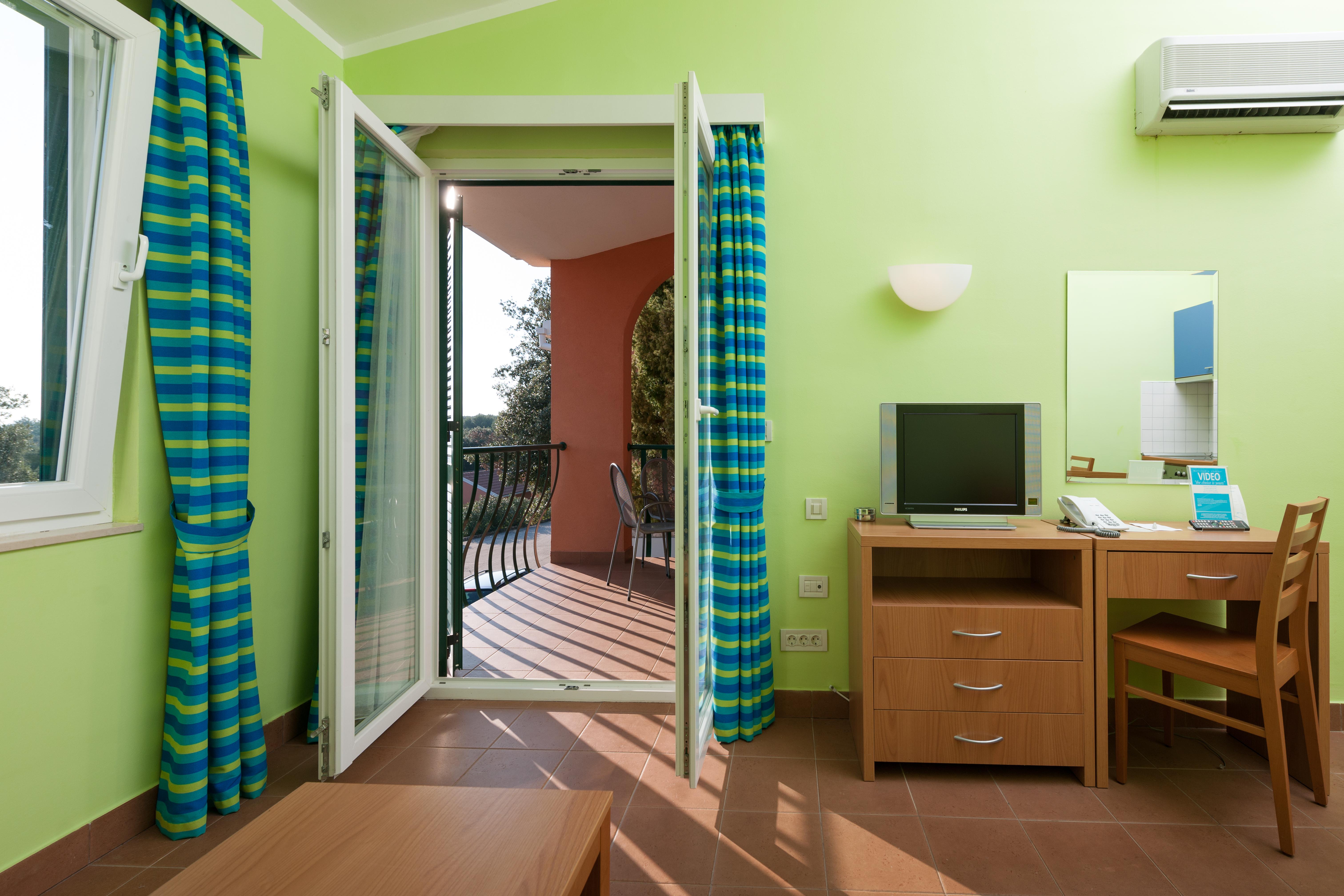 Maistra Select Koversada Naturist Apartments Vrsar Exterior photo