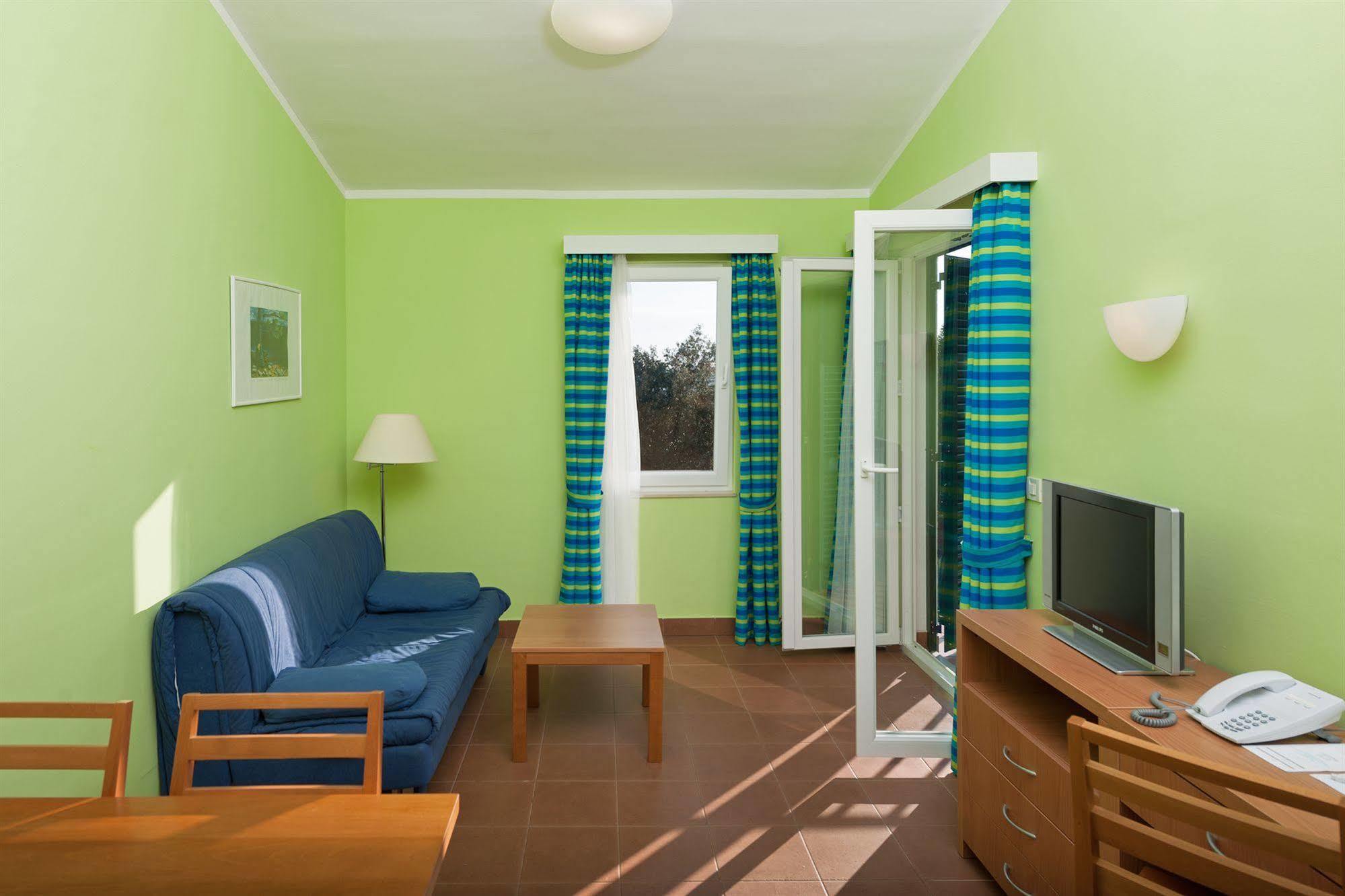 Maistra Select Koversada Naturist Apartments Vrsar Exterior photo