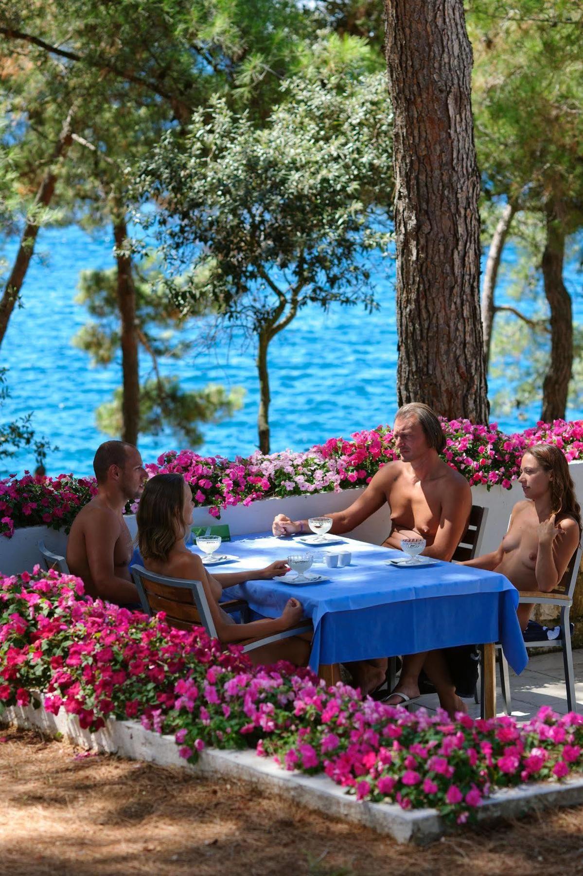 Maistra Select Koversada Naturist Apartments Vrsar Exterior photo